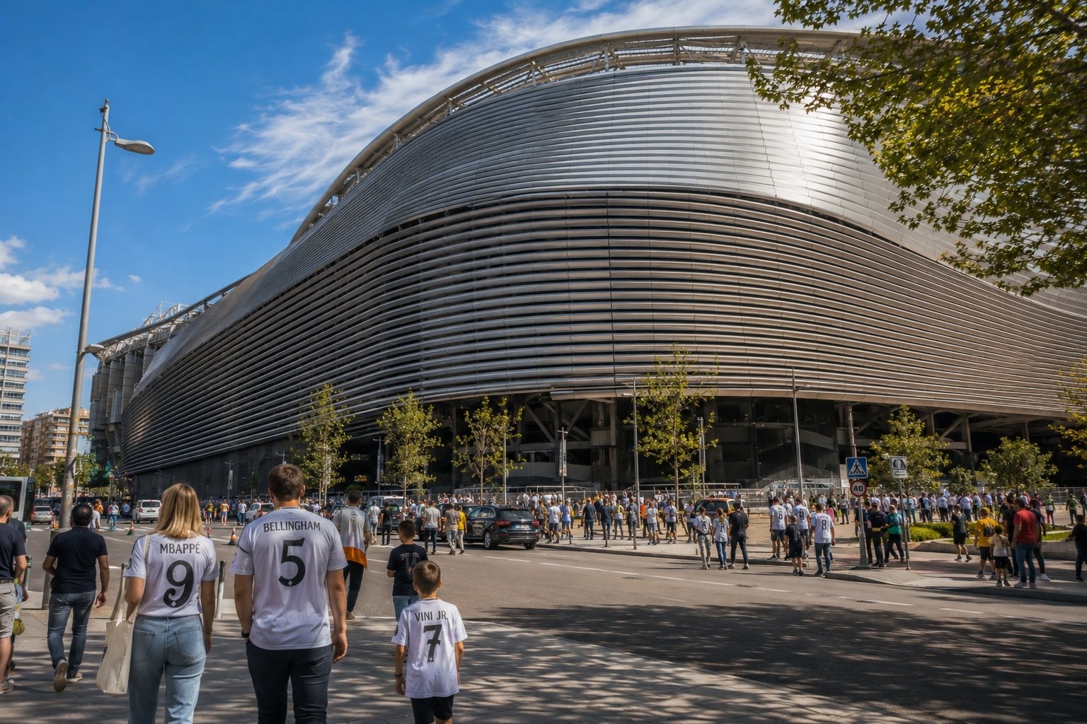 Bernabéu — för fotbollsbarnen i Madrid med människor och realistisk resemiljö